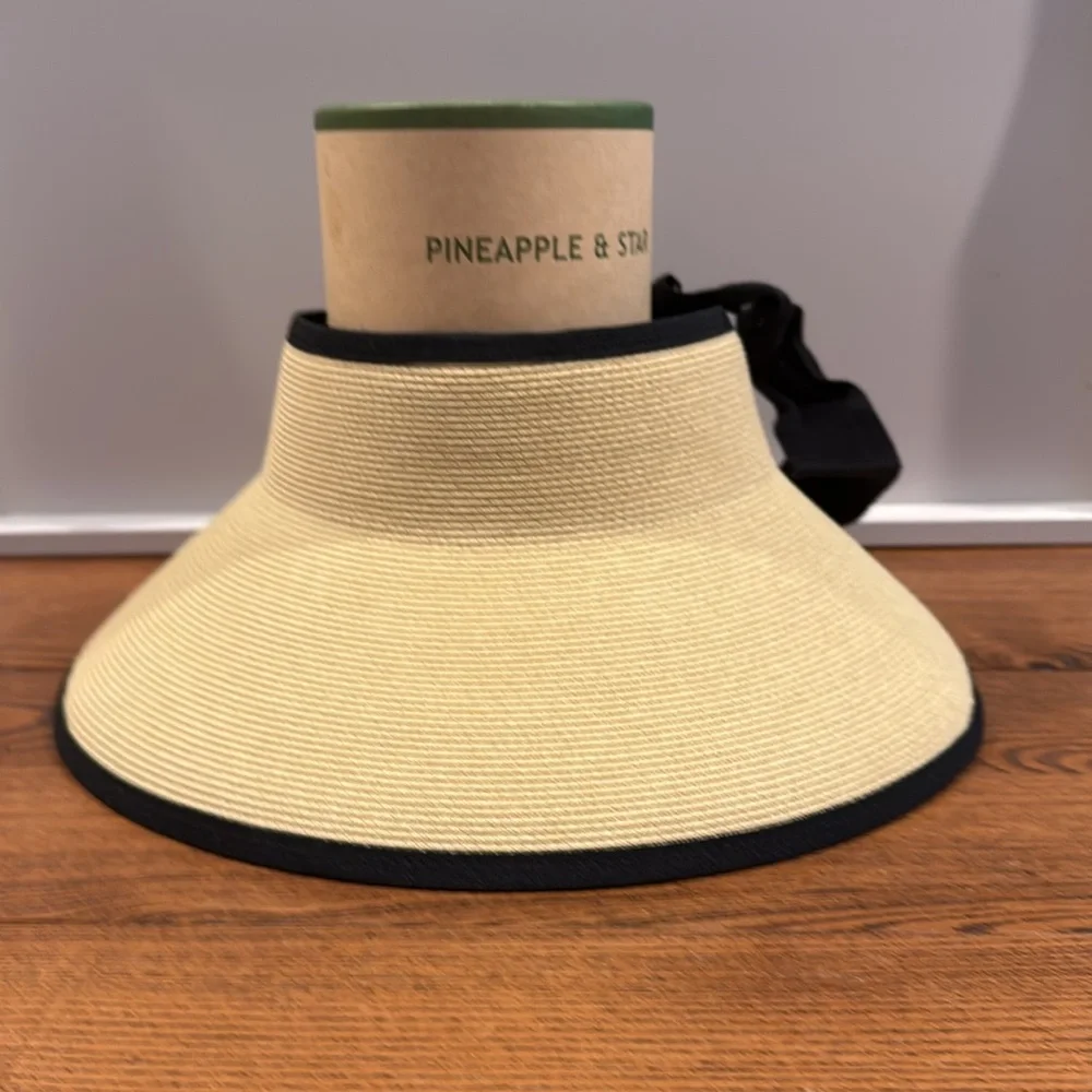 Pineapple & Star Straw Hat with Black Ribbon - Picture 2 of 5